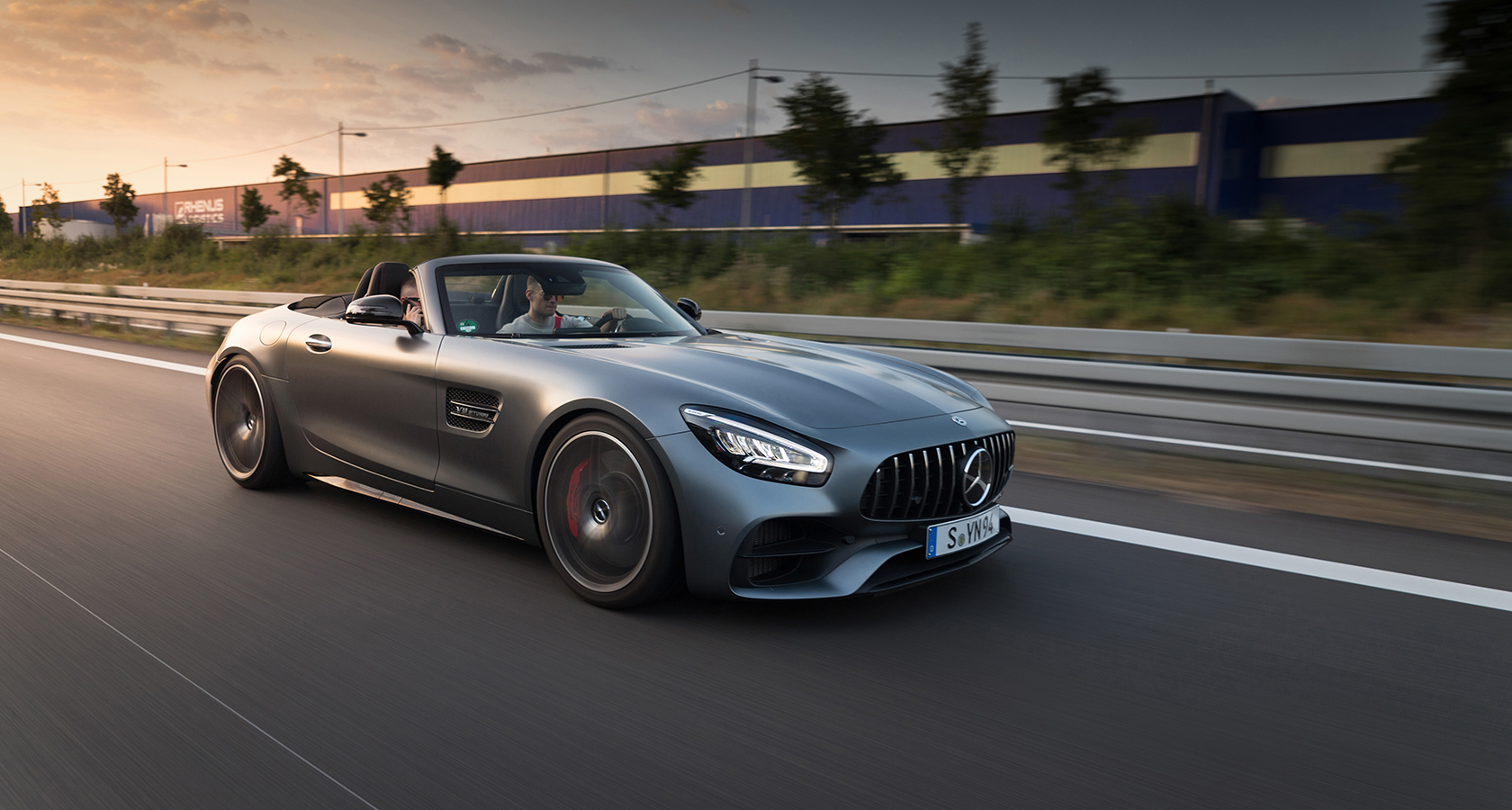 Mercedes Benz AMG gt Roadster