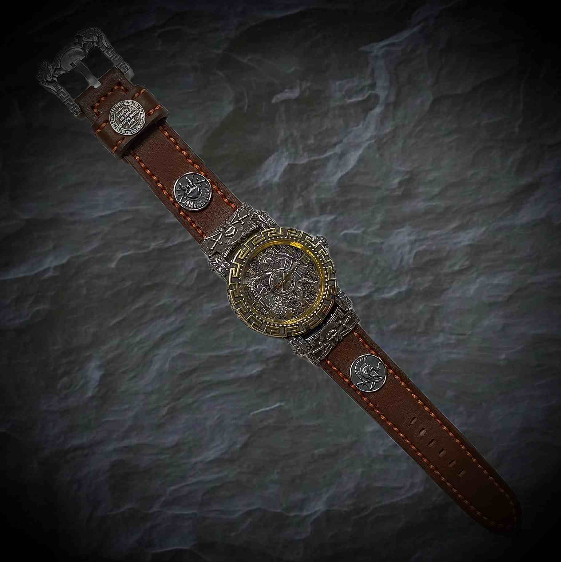 в подарок часы наручные, именные наручные часы, именные часы на заказ.