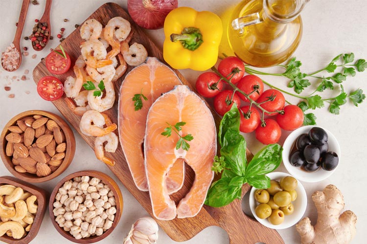Средиземноморската диета е една от най-популярните. 