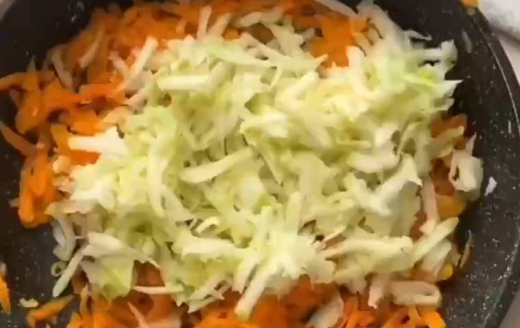 Приготовление борща с тыквой и кабачком: шаг 4