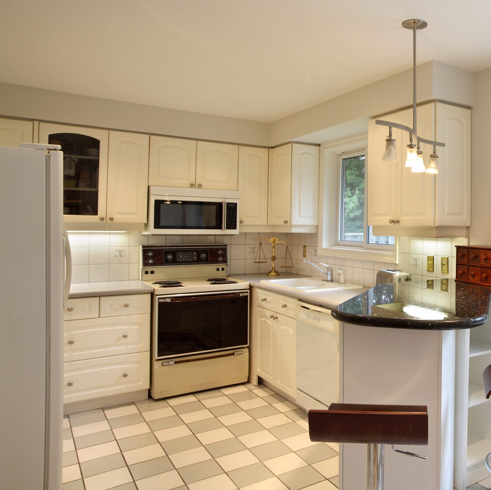 Кухня 1980 года