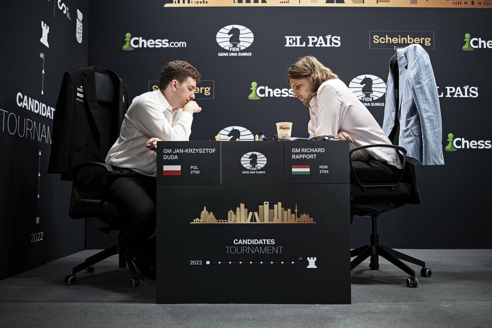2022 Candidates Round 1: A confident start for Nepomniachtchi and Caruana