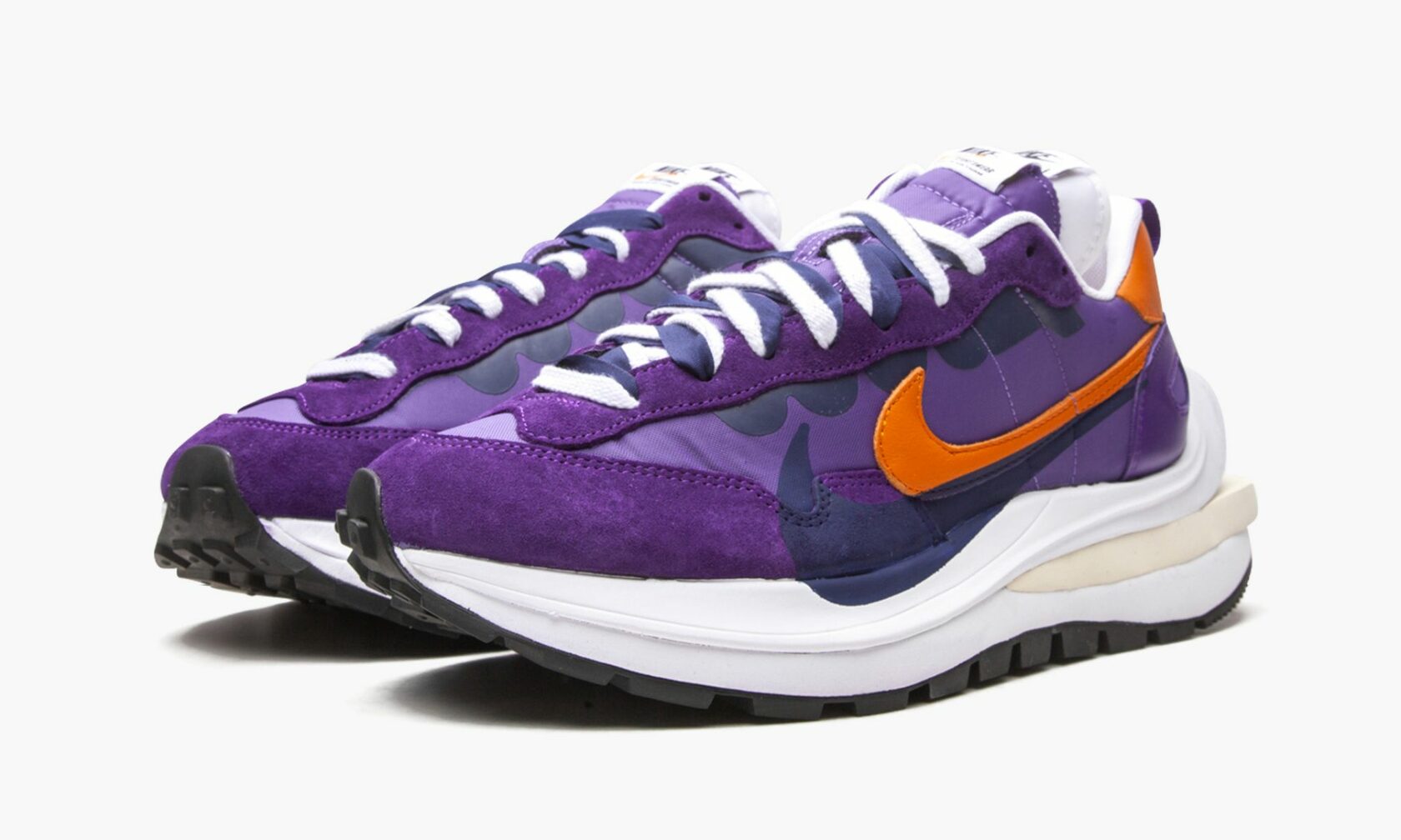 nike sacai waffle iris