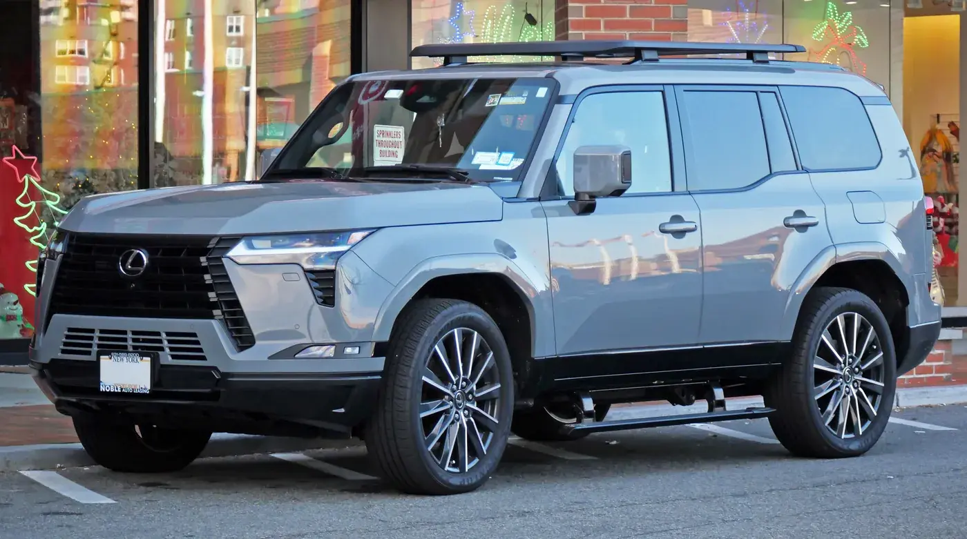 Lexus GX — автомобиль для сравнения комплектаций AutoNDS