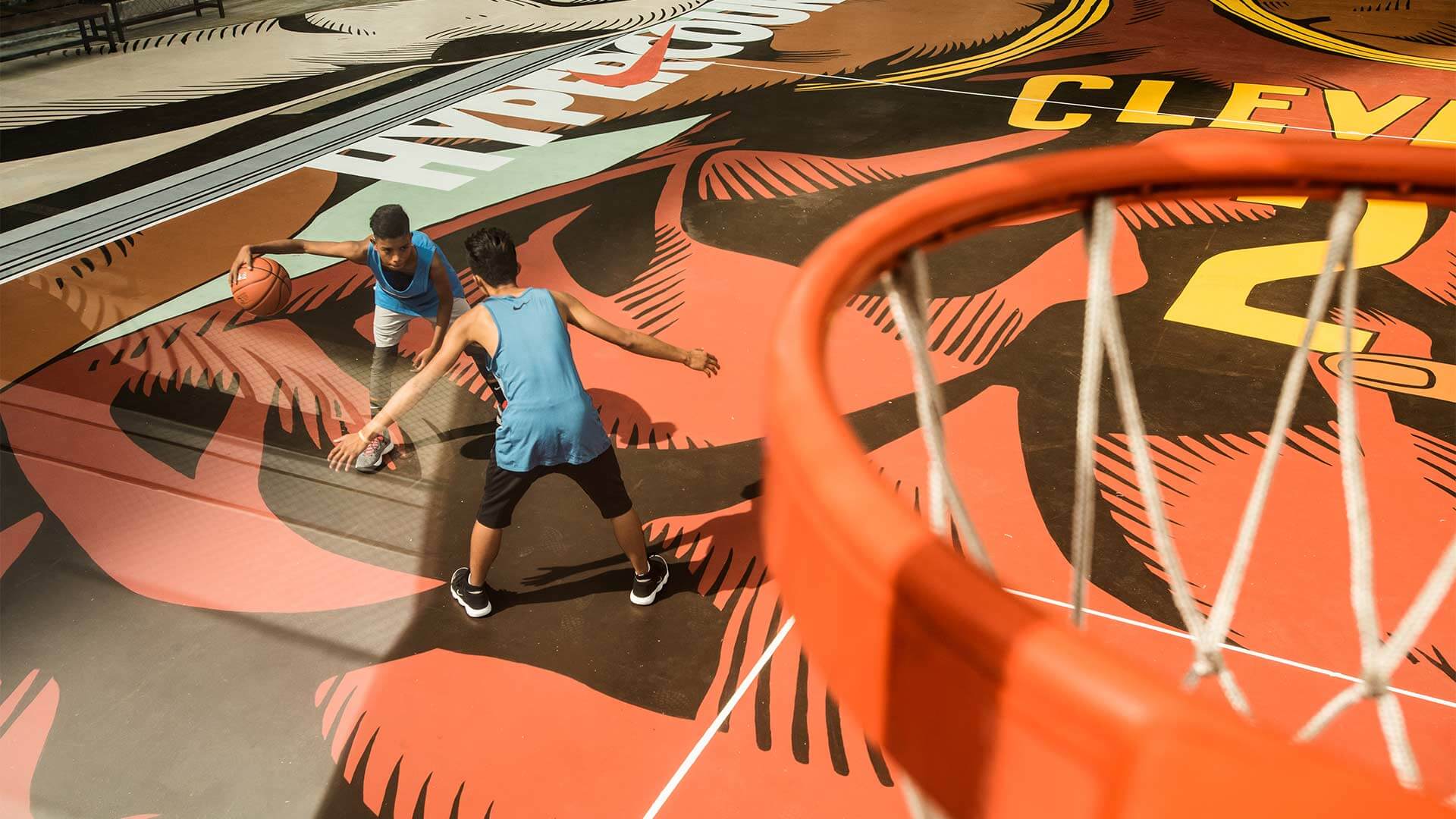 На площадке для игры есть. Баскетбольная площадка будущего. Баскетбольная площадка Nike. Баскетбольный стиль будущего. Крутые площадки 2023 года.