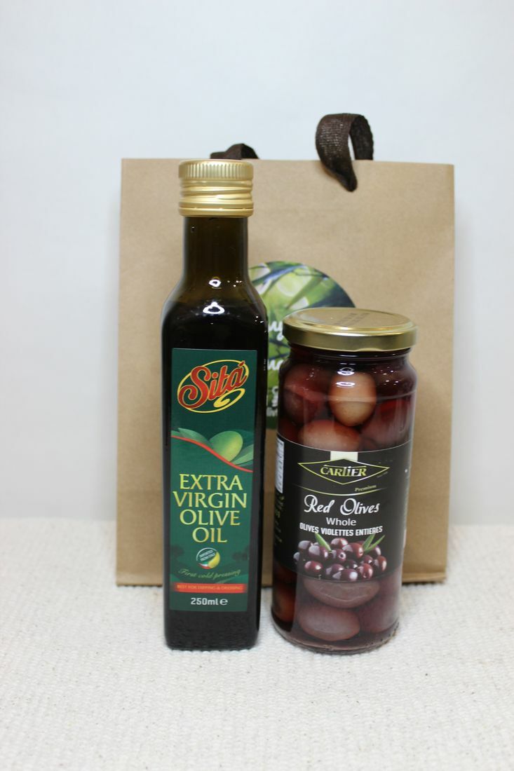 оливковое масло и оливки в подарок 
