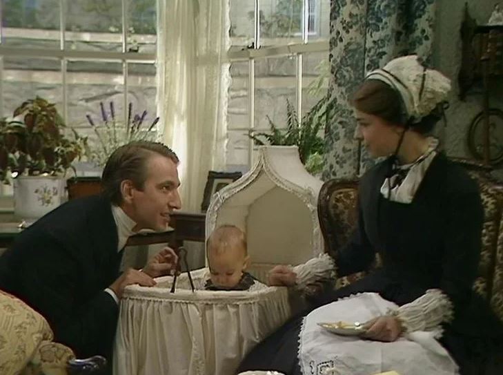 Кадр из этого хорошего сериала. Приношу извинение за качество, не нашла лучше, к сожалению