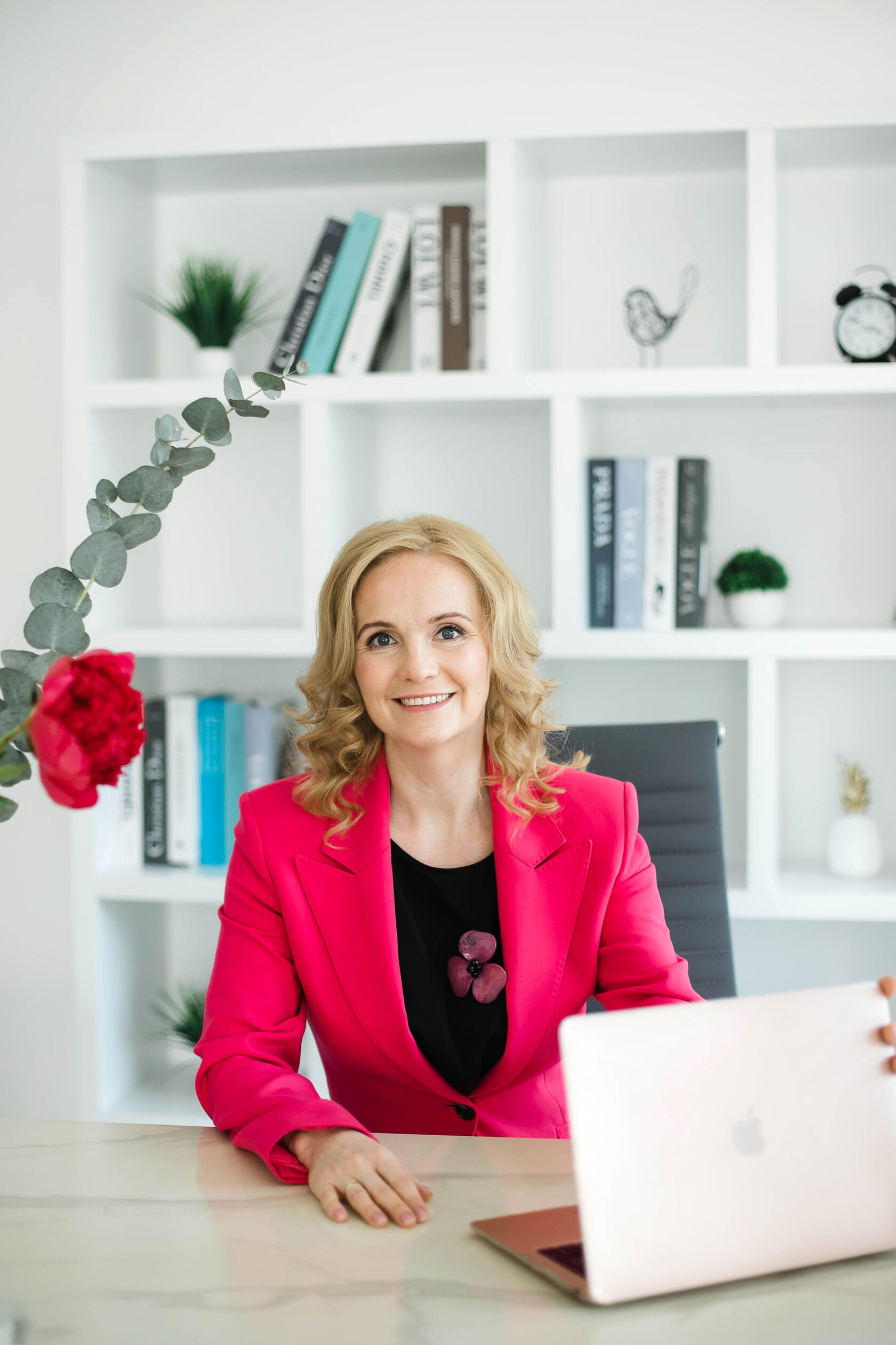 Автор и руководитель Компании Креативных Коучинговых путешествий. С 2015 года организовываю международные и Российские детско - семейные выезды. На данный момент уже более 1000 детей, подростков и их родителей поучаствовали в развивающих программах во многих городах и странах. Более 2-х лет провожу коучинговые мастермайнды, тематические встречи и тренинги.