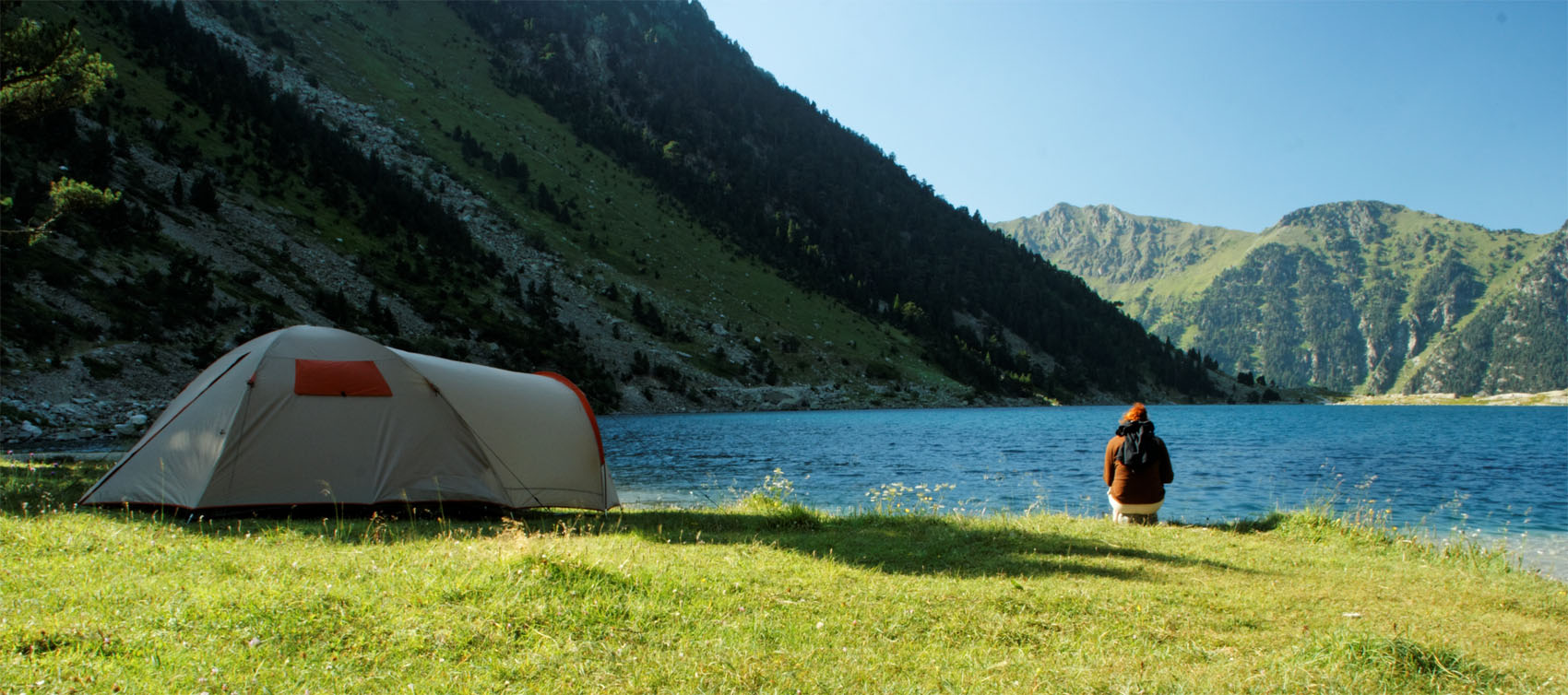 Озеро Рица палатки