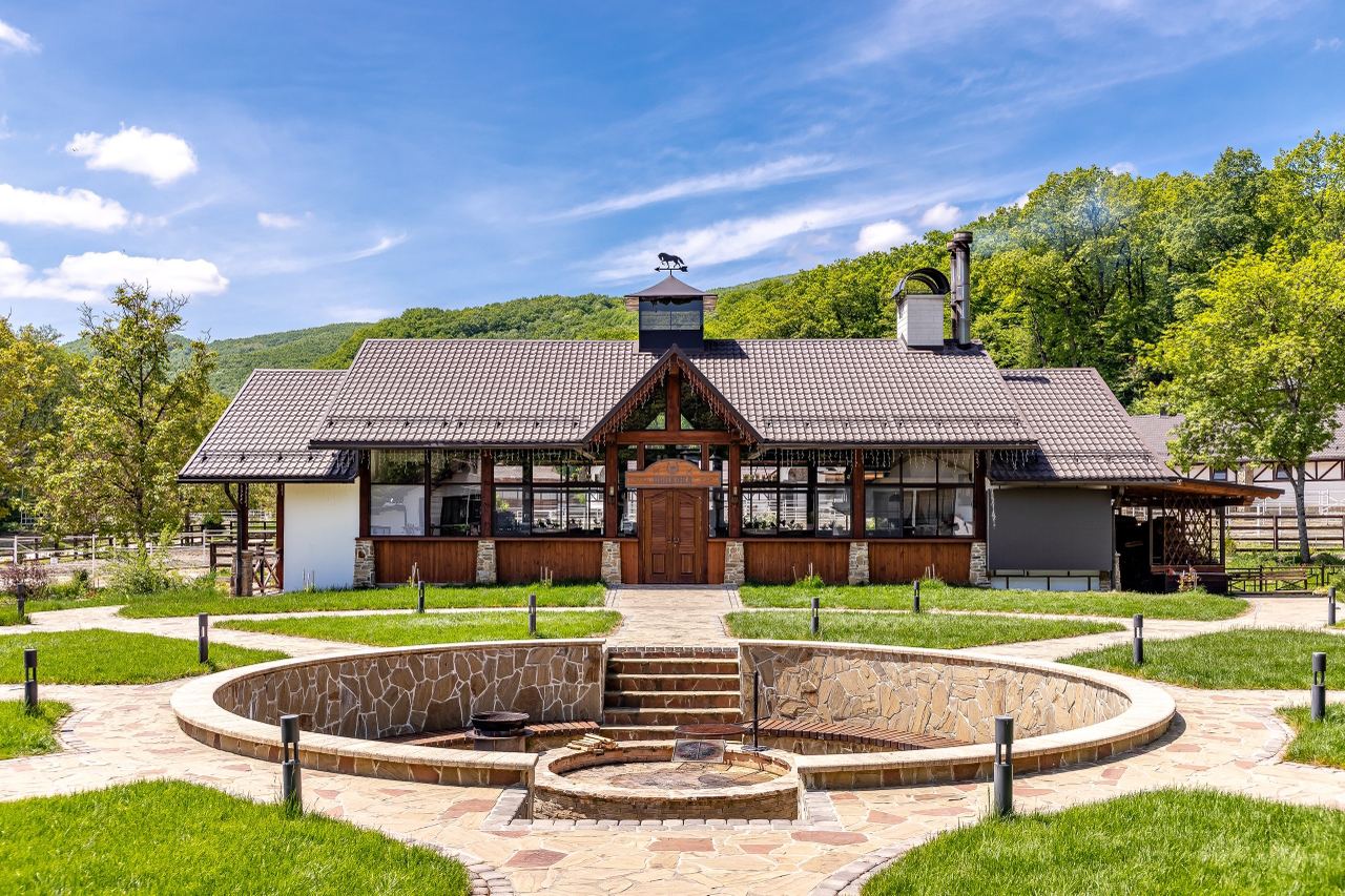 Фотогалерея загородного комплекса «Орлиное гнездо»