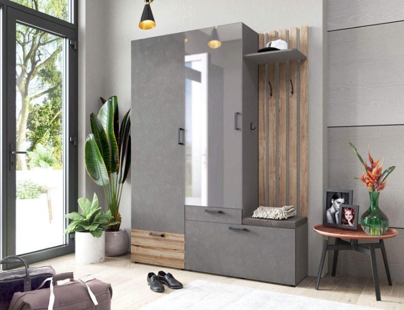 Прихожие в салонах "Идея", "Мебель Сити", "Галерея Мебели"