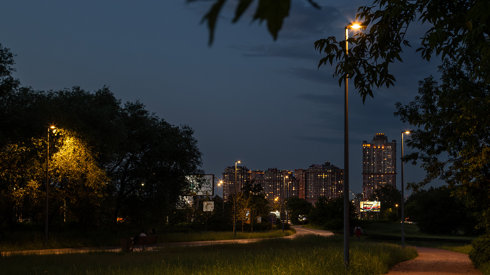 Парковое освещение светильниками Аксис, Москва