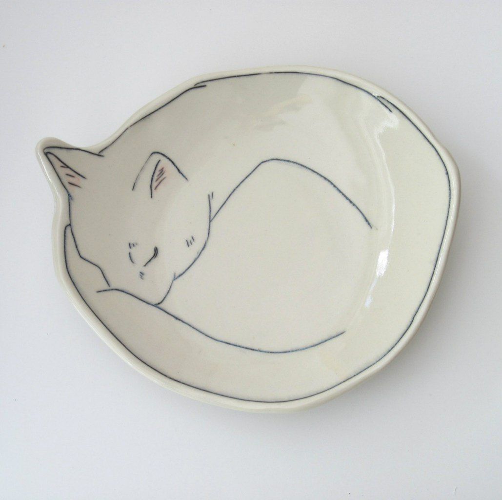 handmade clay pet bowl, beginner pottery making Toronto project