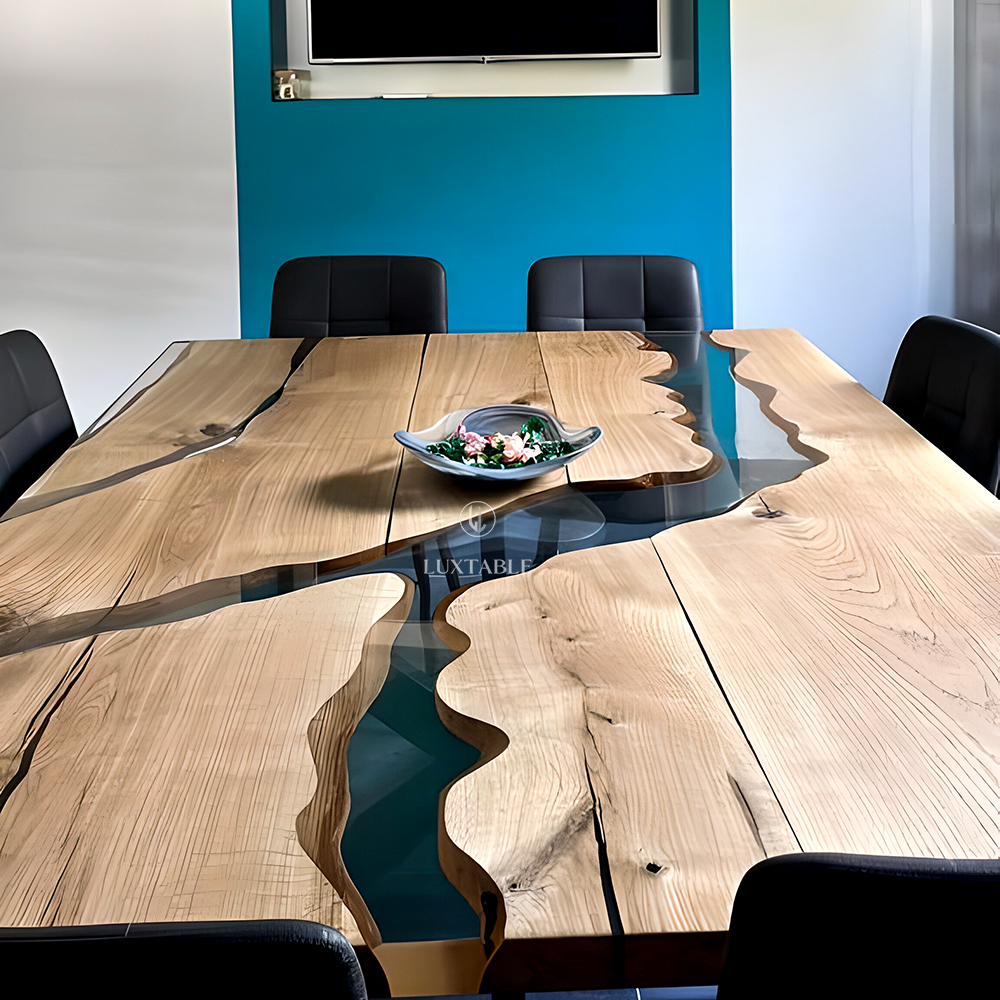 Epoxidharz Tische Alagoas aus europäischem Nussbaum und hellblauem Epoxidharz mit Metallic Effekt