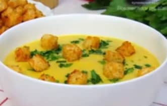 Приготовление супа-пюре из кабачков с плавленным сыром: шаг 17