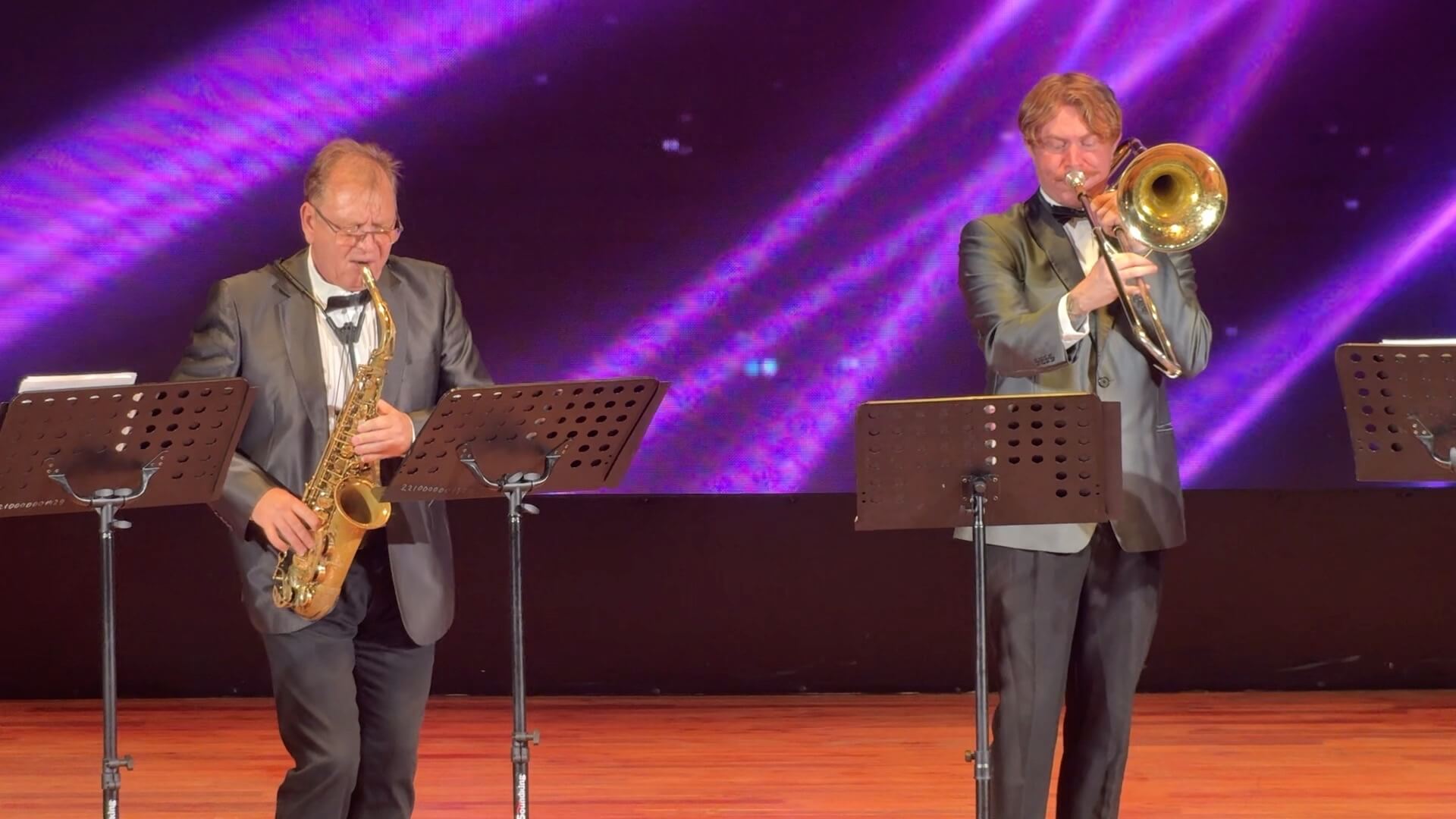 Выступление джазового ансамбля Севен-Брас-Бенд на концерте ко Дню пожилого человека в ЦКР Карасунский, Краснодар