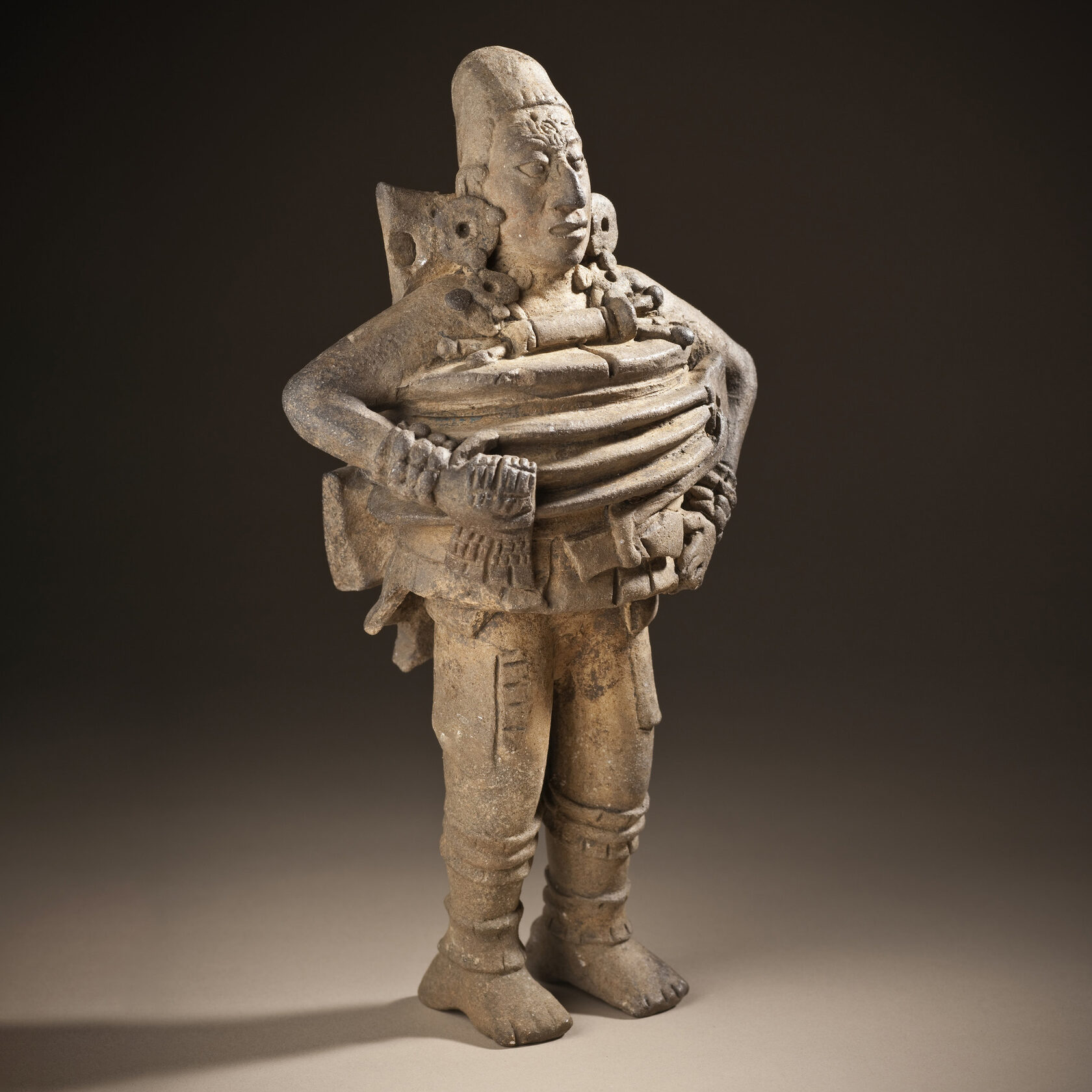 Фигура игрока в мяч. Майя, 550-850 гг. н.э. Коллекция Los Angeles County Museum of Art.