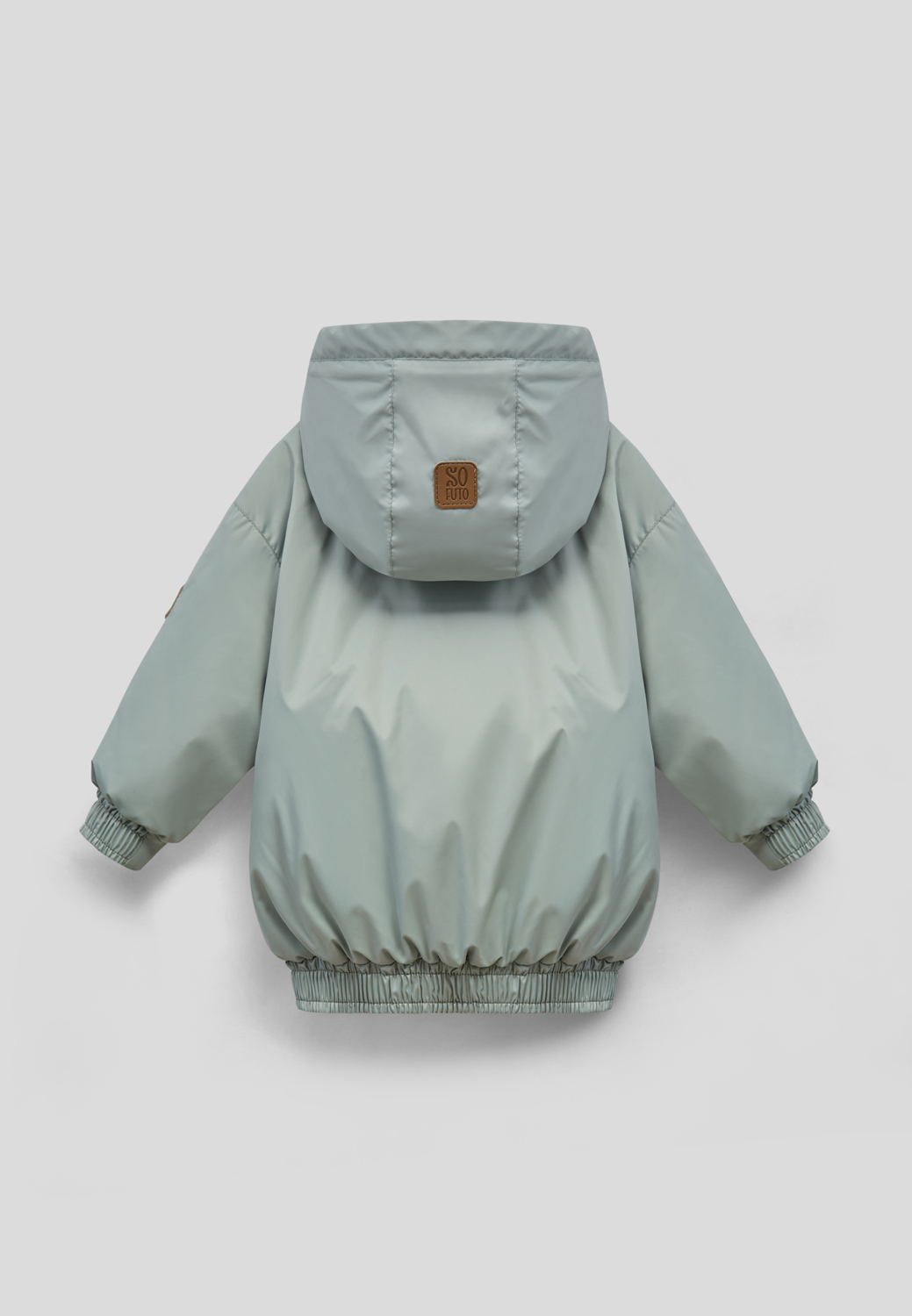 съемка куртки сзади на светлом фоне