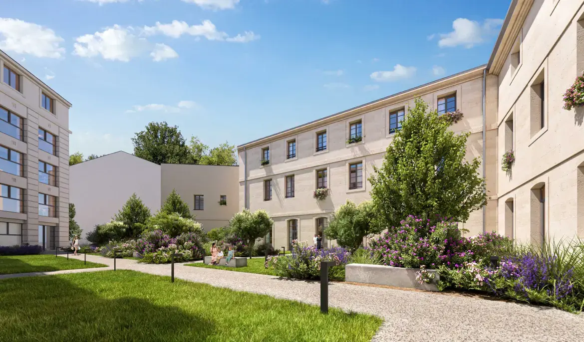 Историческое здание после реновации в Авиньоне