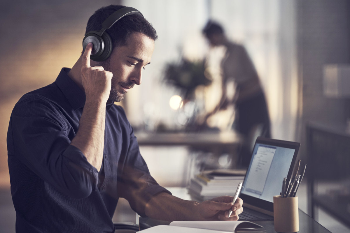 Bang &amp; Olufsen Beoplay HX