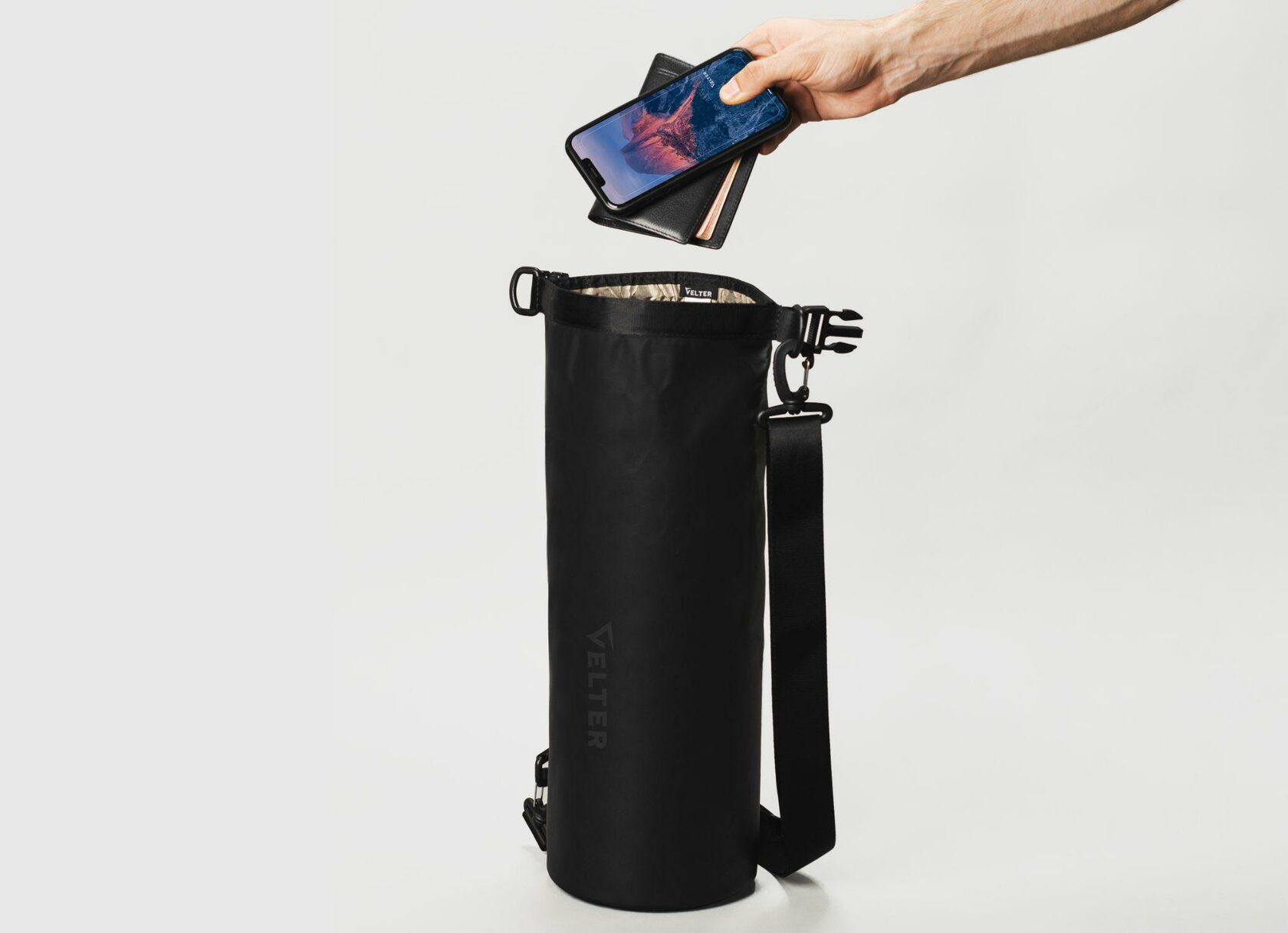 Экранирующий рюкзак Фарадея драйбэг защищает от дистанционного отслеживания через телефон