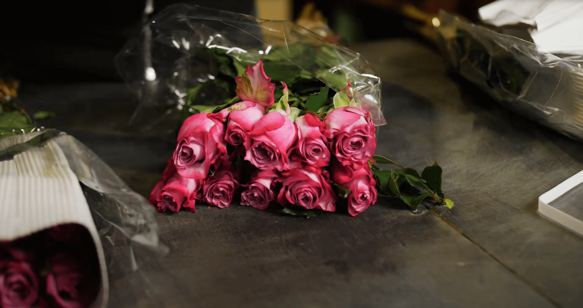 Как купить оптом розу сорта Deep Purple из Кении с доставкой в Россию?