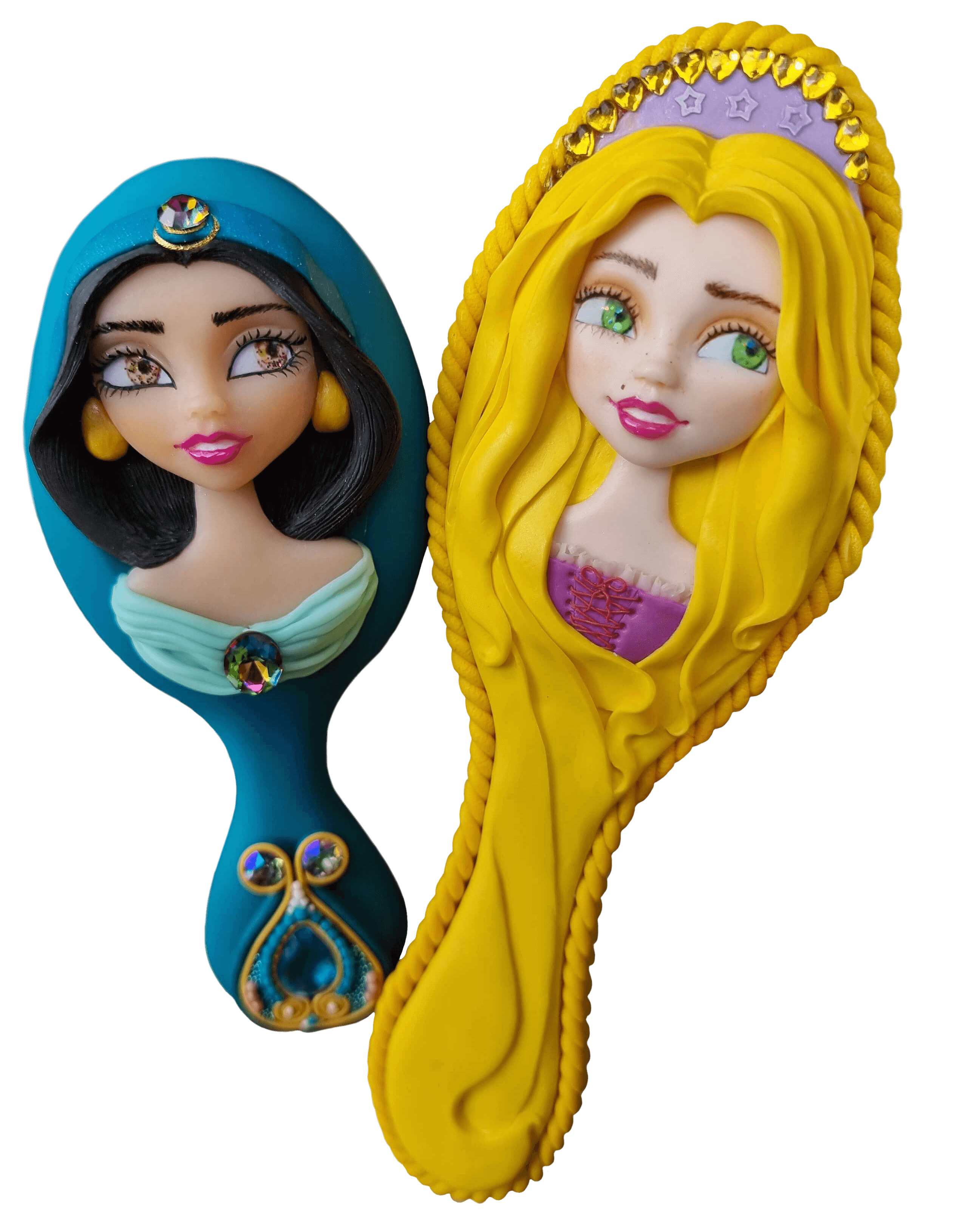 Принцессы из полимерной глины на расческах 