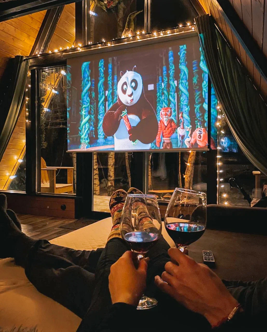 Романтический отдых в Подмосковье в треугольных домиках