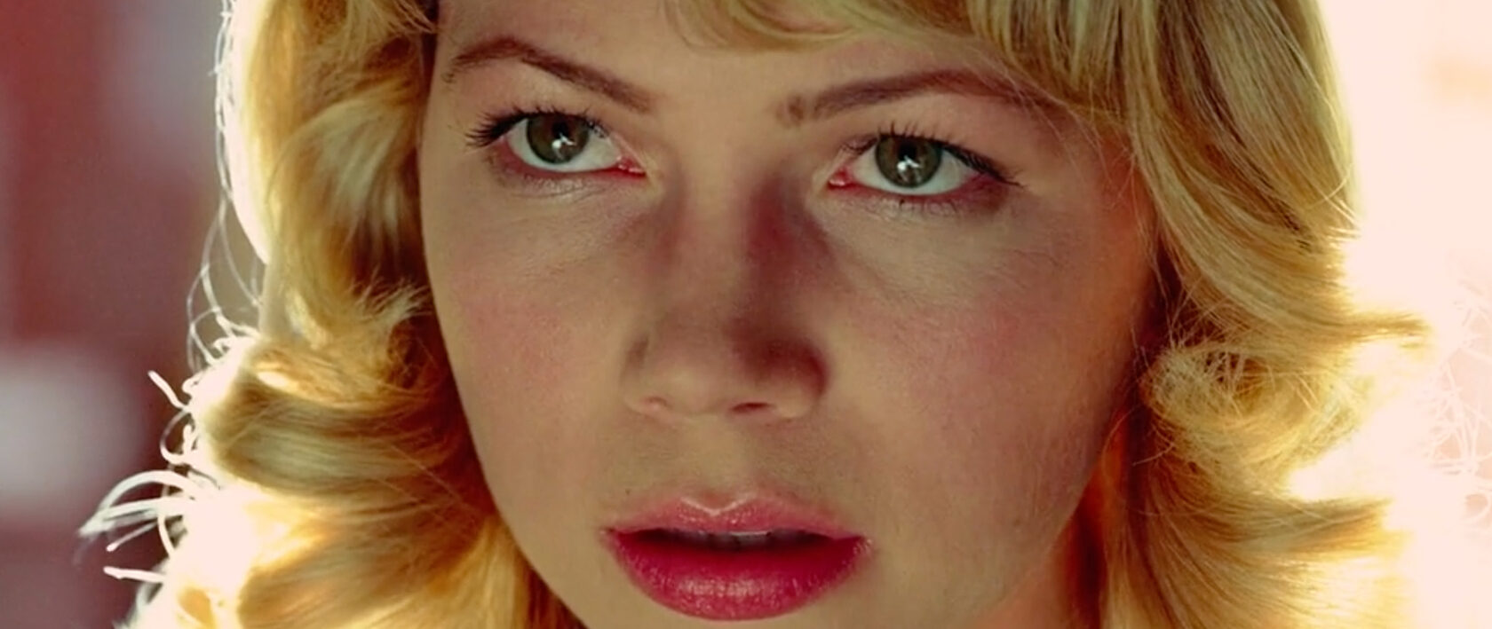 Остров Проклятых Крупный Чокер план