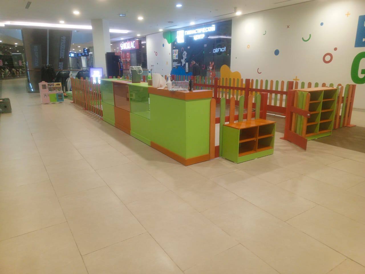 Стойка и ограждения Baby Gym — реализованный проект ZEWORKSHOP, ракурс 2