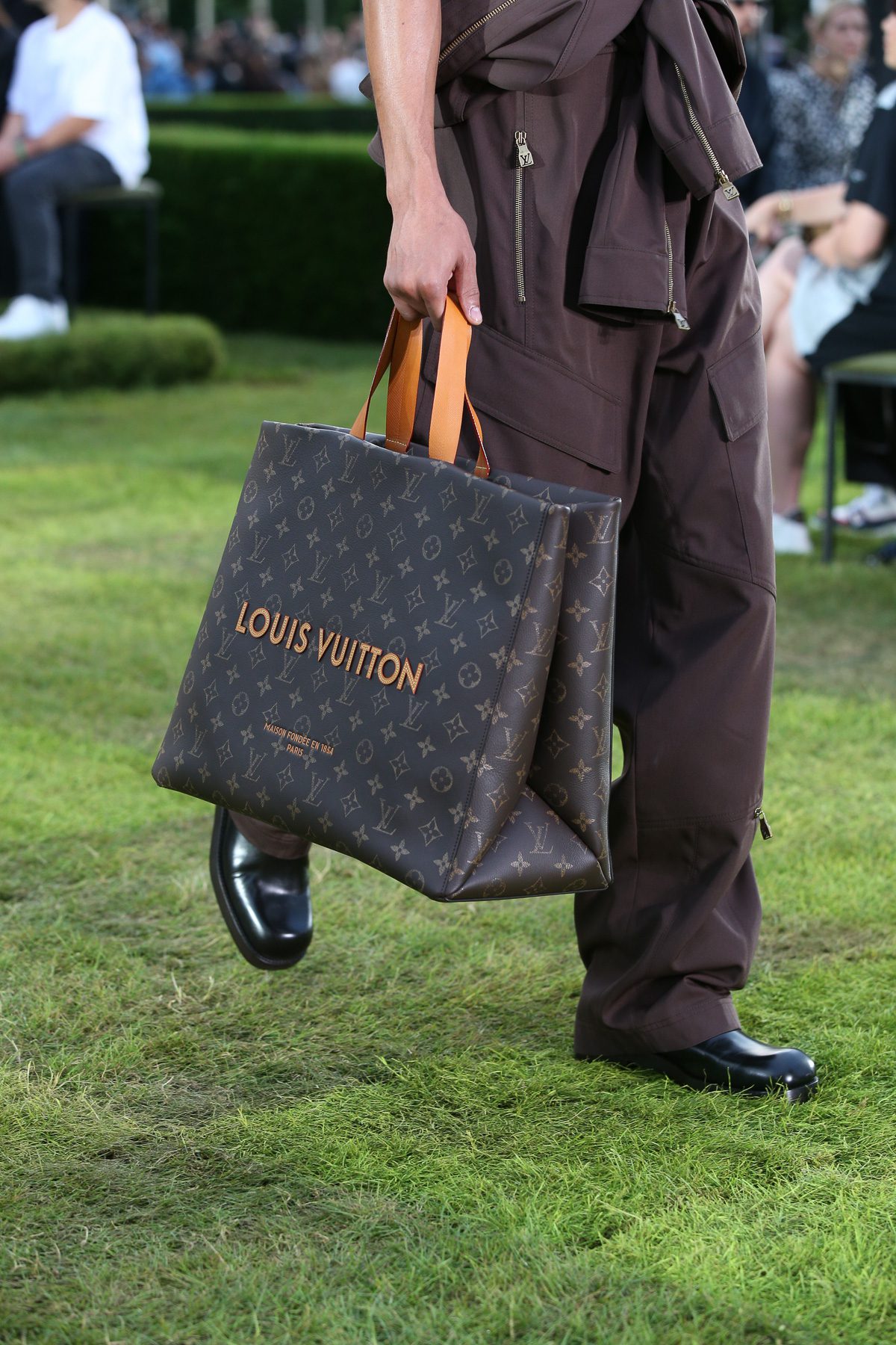 Louis Vuitton Весна 2025 20