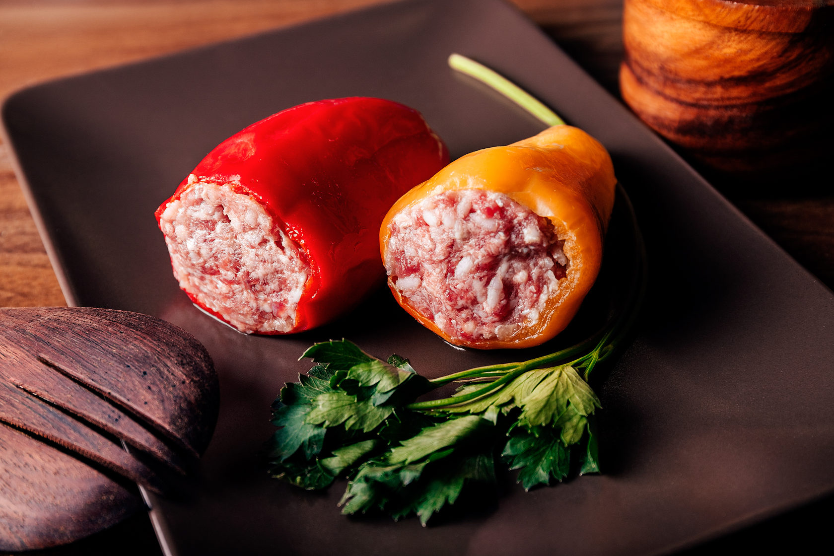 перец фаршированный мясом. начинки для перцев. фаршированные кабачки myasom. фаршированный дунганский перец. перец фаршир овощами.