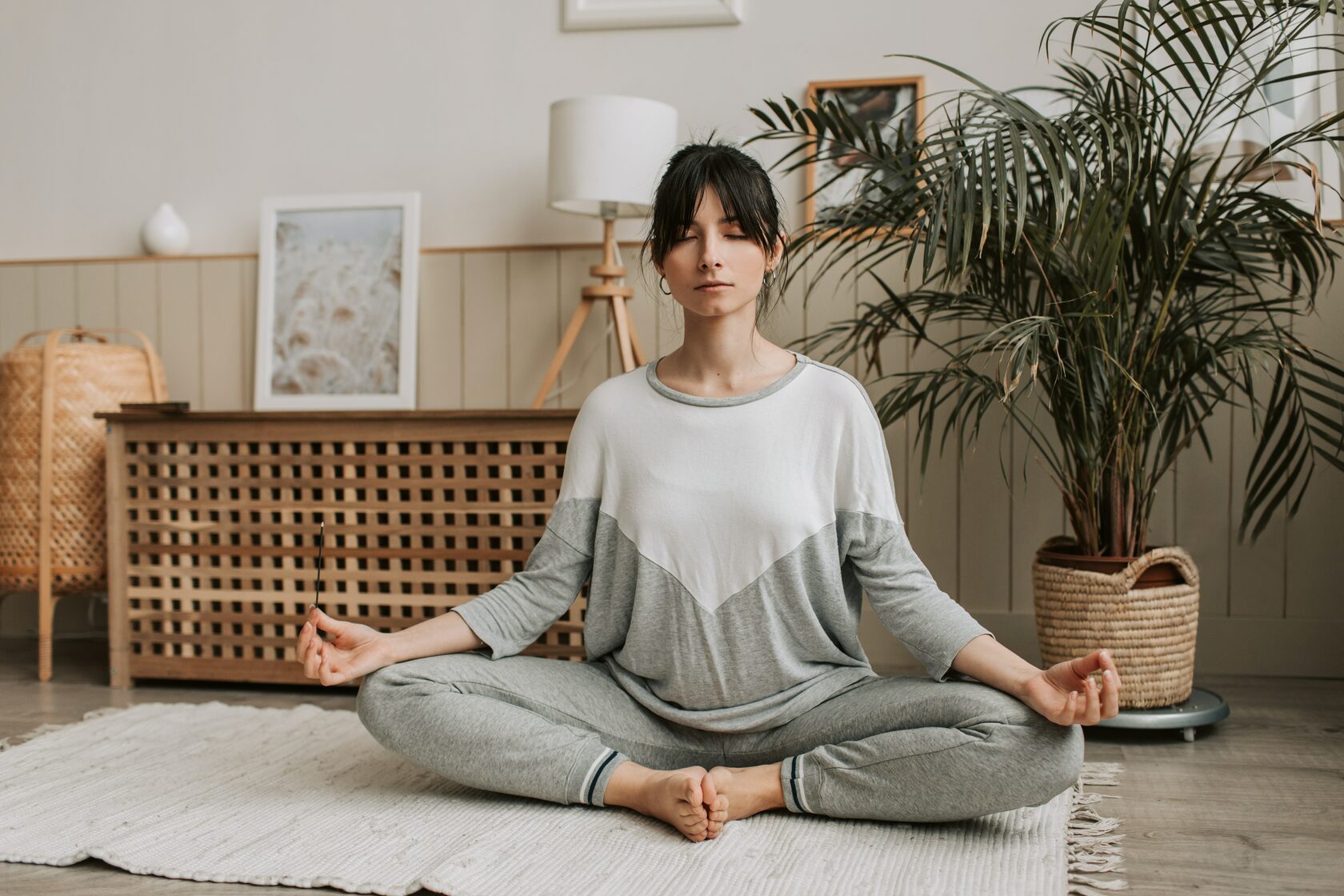 7 Easy Steps To Your Meditation Retreat At Home | Mindfulness Blog ...