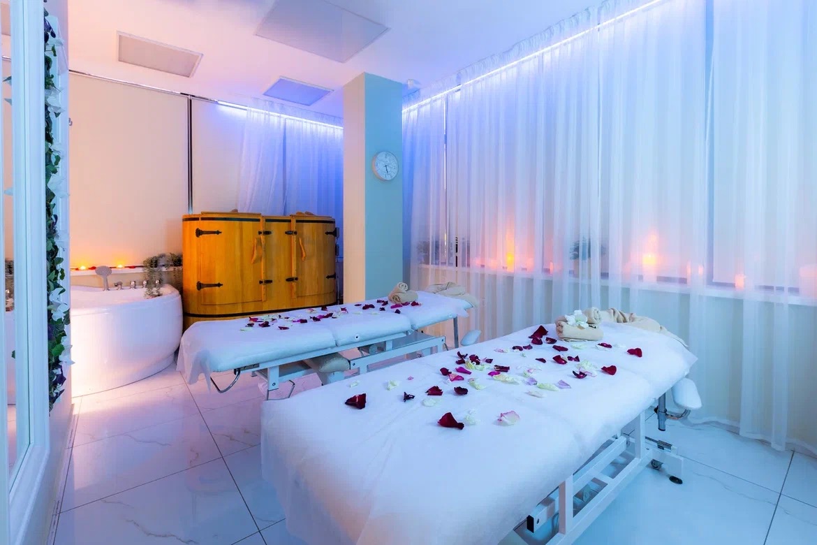 SPADAY в центре Сочи. Спа программы для двоих, массажи, уходы за телом,  фитобочки