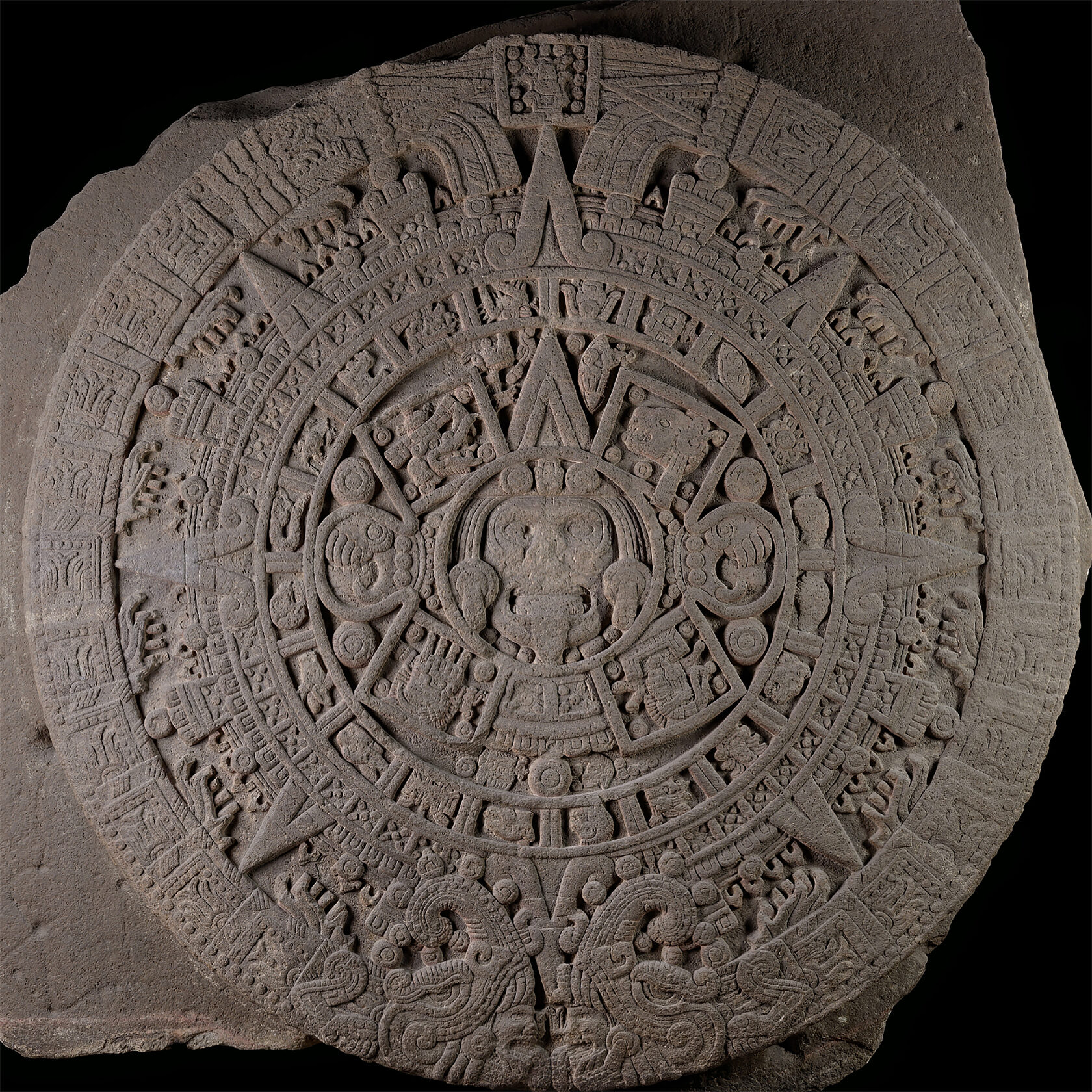 Камень солнца. Ацтеки (?), 1250-1500 гг. н.э. Коллекция Museo Nacional de Antropologia, Мехико.