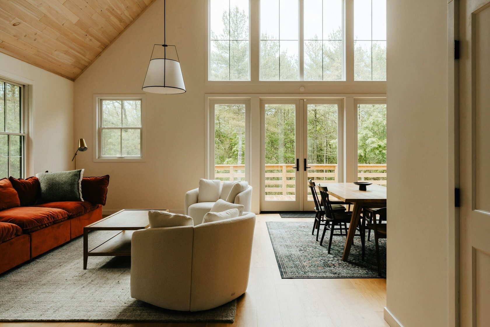 Дом со вторым светом