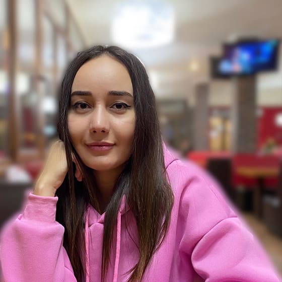 Элина Тедеева - Преподаватель по английскому в школе Prolanguages