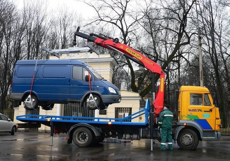 Эвакуатор с краном-манипулятором (КМУ)