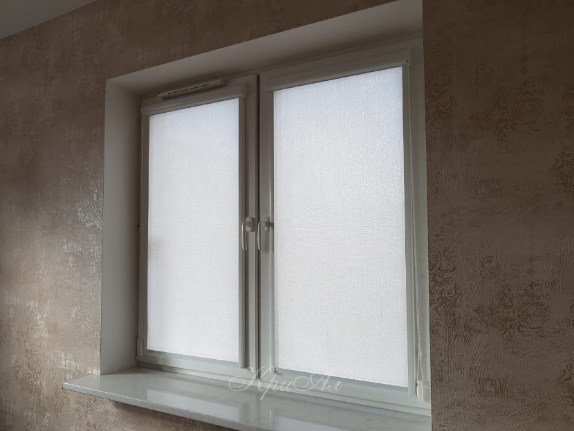 Купить кассетные рулонные шторы UNI и UNI2 на пластиковые окна в Москве ...