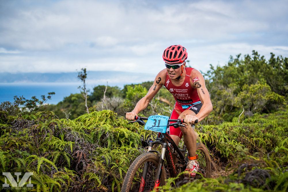 Флора Даффи на финише соревнований XTERRA