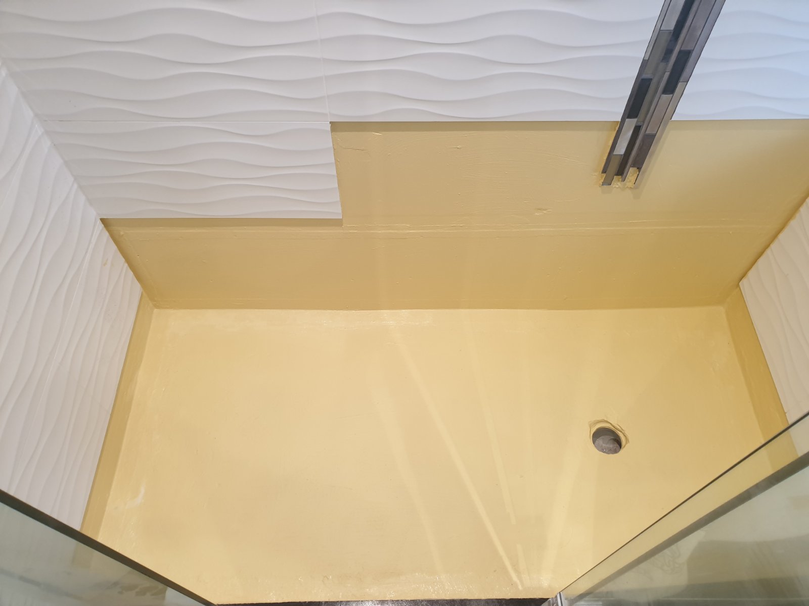 Types of waterproofing membranes for the bathroom. Advantages of one