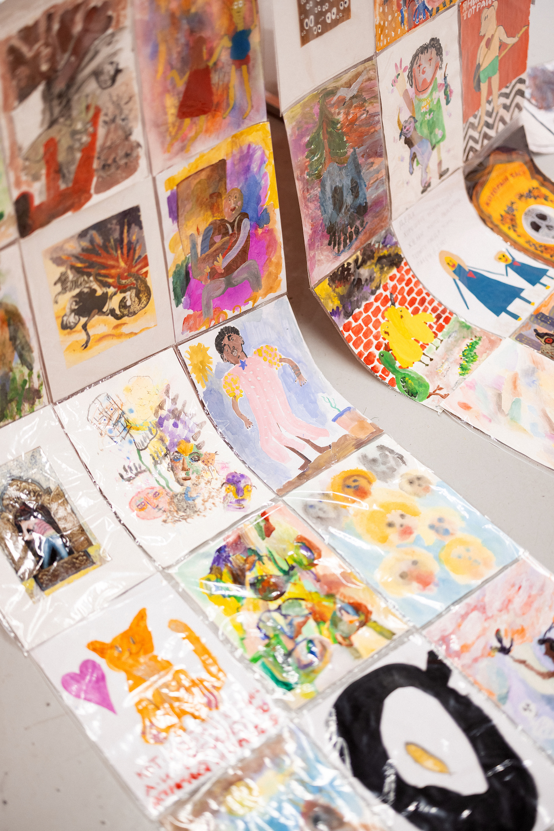 Выставка Германа Орехова в Most Wanted Gallery. Живопись, графика, инсталляция. Фрагмент экспозиции