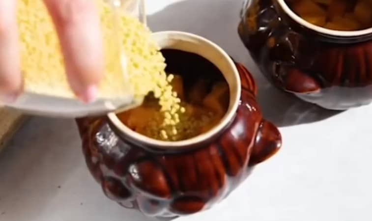 Приготовление пшённой каши с тыквой в горшочке в духовке: шаг 2