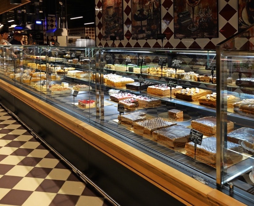 Витрины с подсветкой в Калининграде