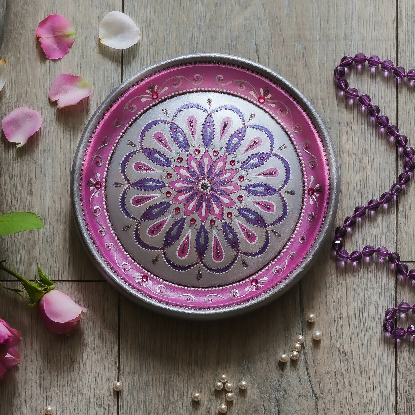декоративная тарелка розовая