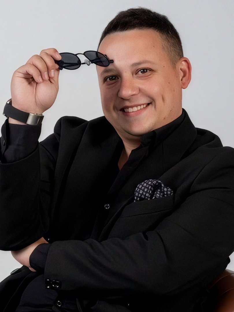 Евгений Шеховцов