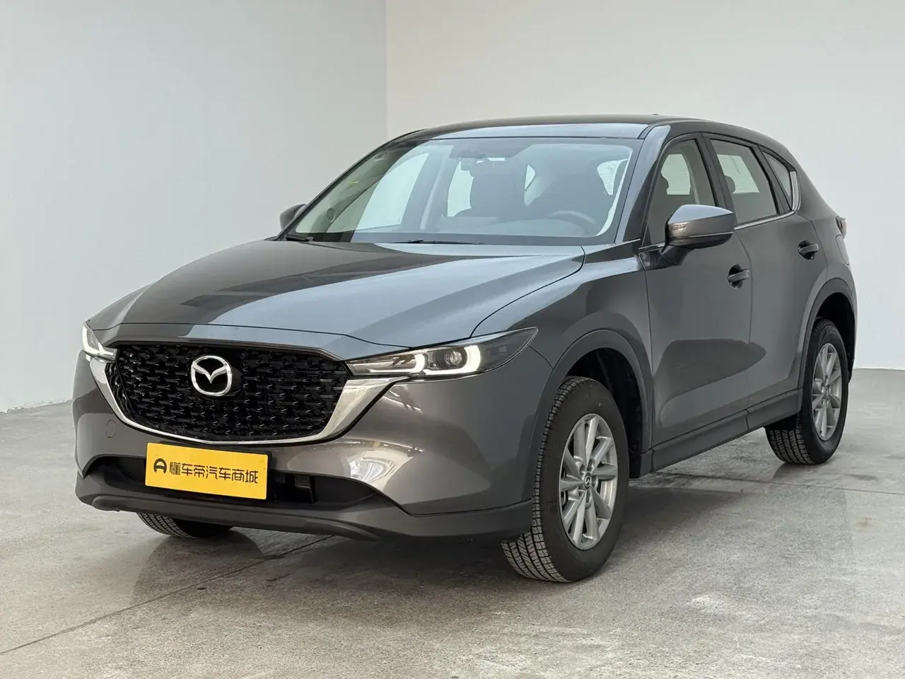 Mazda CX-5 — передний ракурс