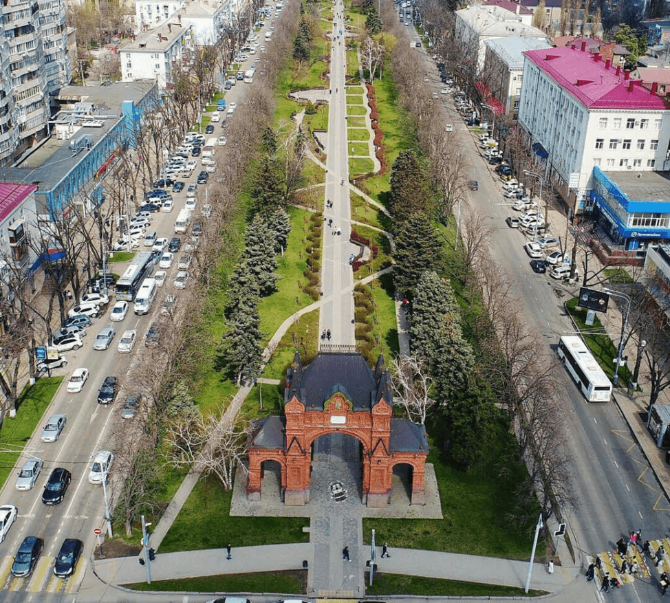 Памятники и архитектура