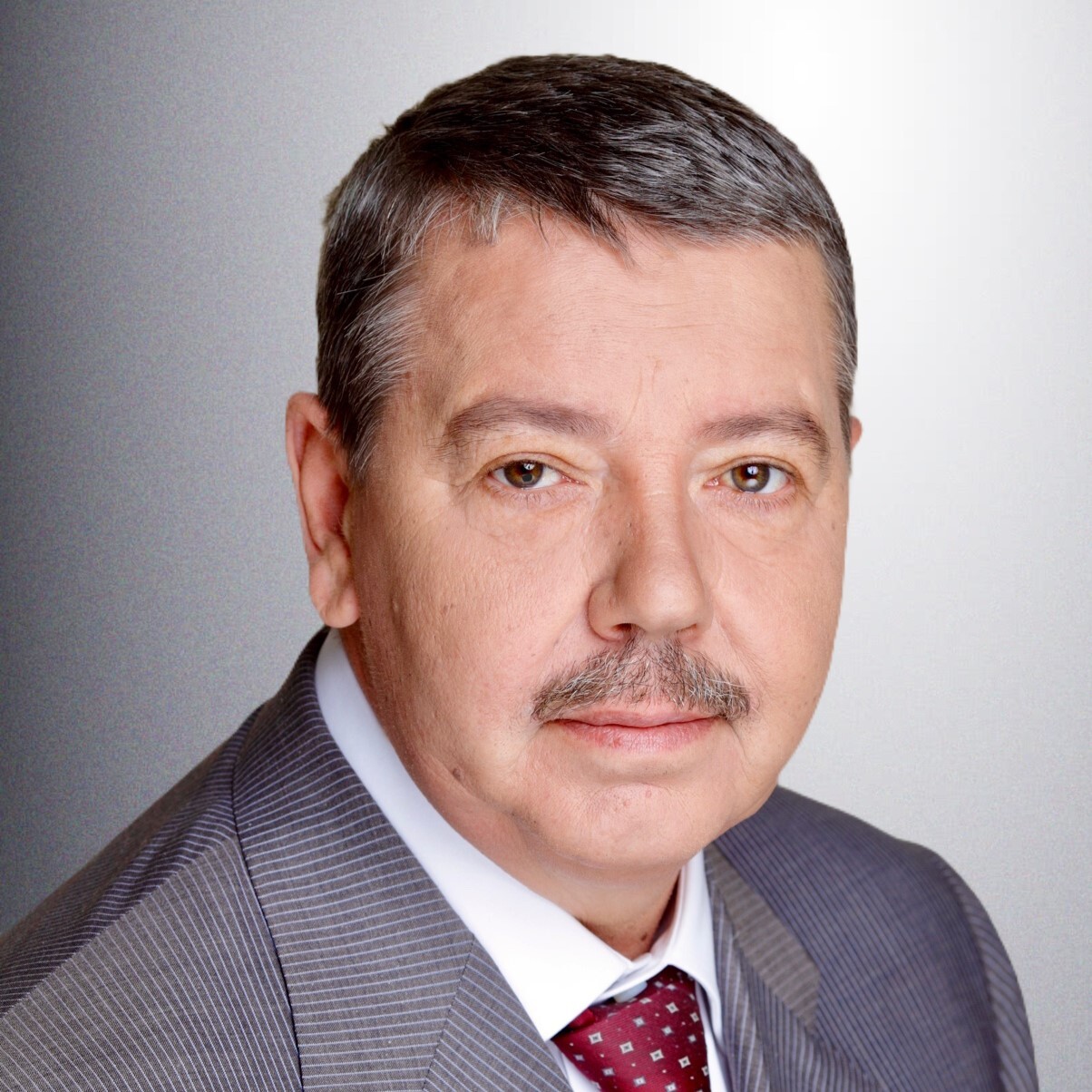 Александр Вахмистров
