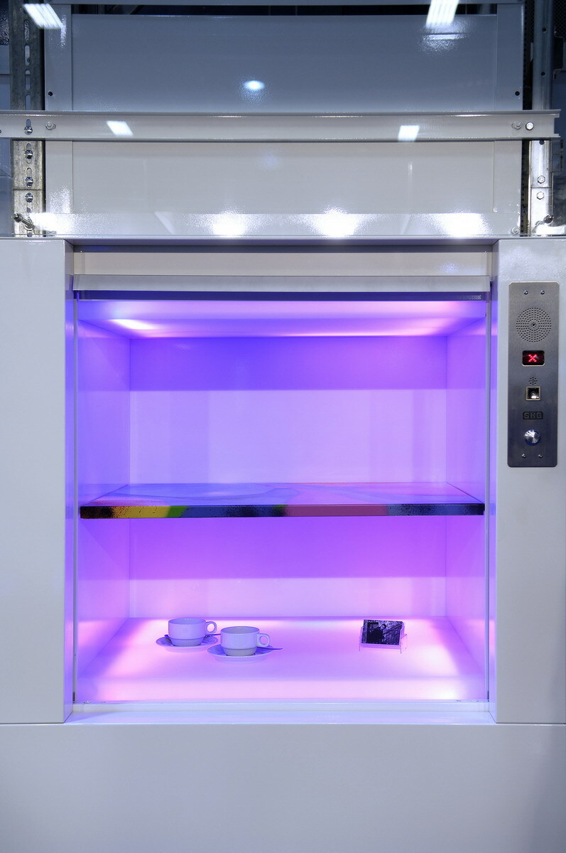 Малый грузовой лифт SKG-METALLSCHNEIDER GmbH, LED-ISO